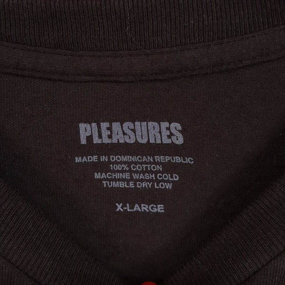 PLEASURES Shirt Mens XL Brown Pullover Crew Graphic Dog Tag Ying Yang T-Shirt - Picture 3 of 5